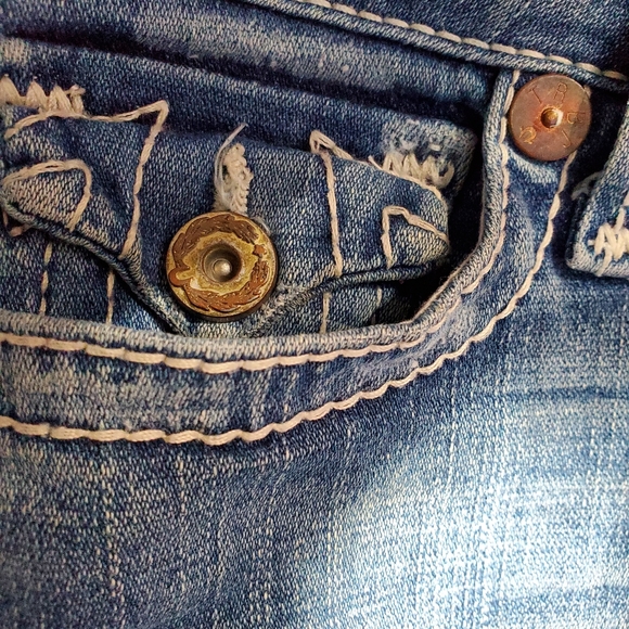 True Religion Womens Knee Length Crop Jeans size 28 - Picture 2 of 5